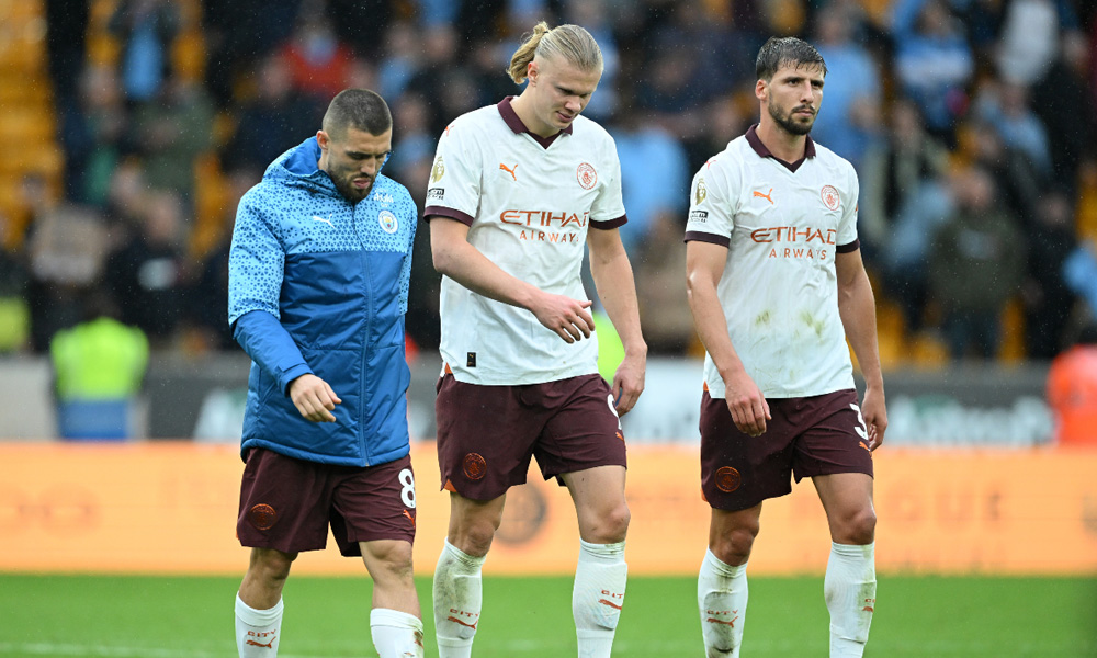 Kovacic, Haaland et Rúben Dias sotent la tête baissée après la défaite face à Wolverhampton