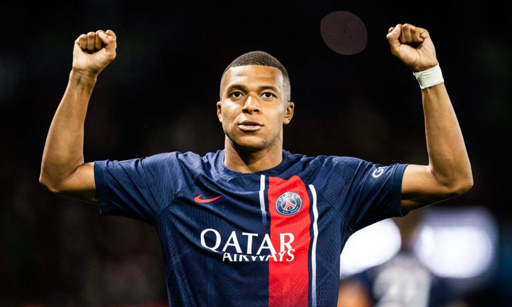 Kylian Mbappé présent avec le PSG pour affronter Clermont