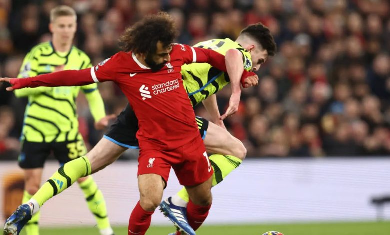 Rude bataille entre Mohamed Salah et Declan Rice lors du somptueux match Liverpool-Arsenal